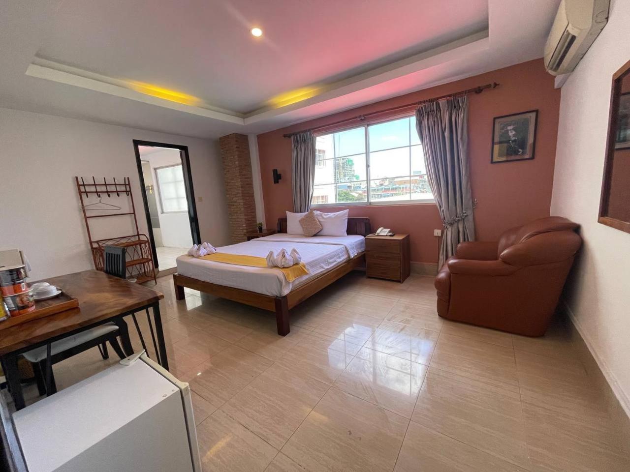 Best Central Point Hotel Phnom Penh Bagian luar foto